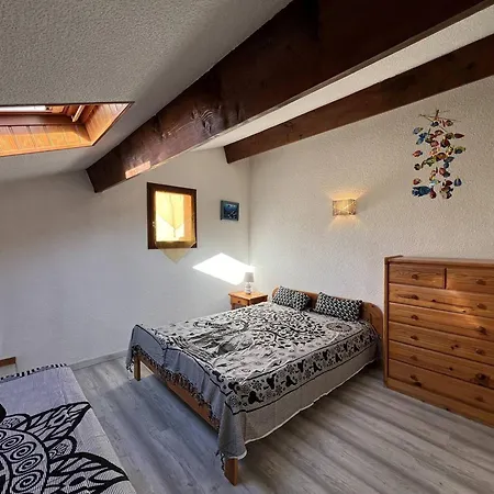 T3 Avec Terrasse, 6 Couchages, Proche Et Commerces, Quartier Calme, Parking Prive - Fr-1-81-365 * Leucate