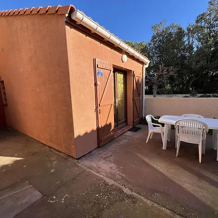 Villa T3 Avec Terrasse, 6 Couchages, Proche Et Commerces, Quartier Calme, Parking Prive - Fr-1-81-365