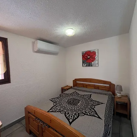 Villa T3 Avec Terrasse, 6 Couchages, Proche Et Commerces, Quartier Calme, Parking Privé - Fr-1-81-365 Leucate